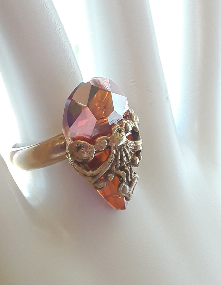 Unique Antigua chili pepper Crystal ring sz 7